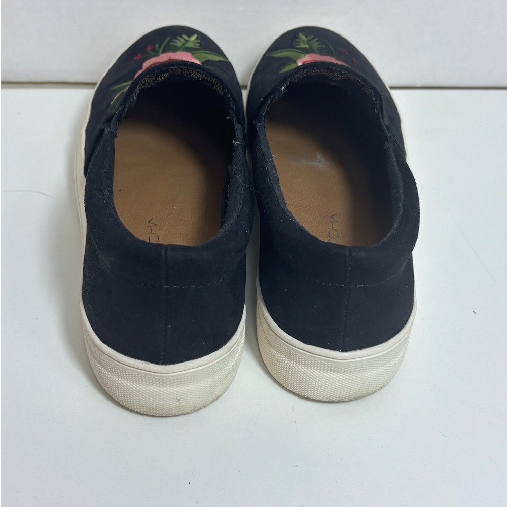 Big Buddha Black Floral Embroidered Slip-On Flats Women's Size 9 - Picture 7 of 8